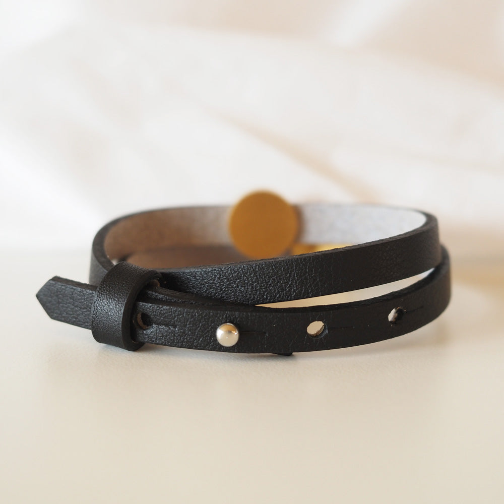 Doppeltes Lederarmband mit zwei Individuellen Schiebeperlen