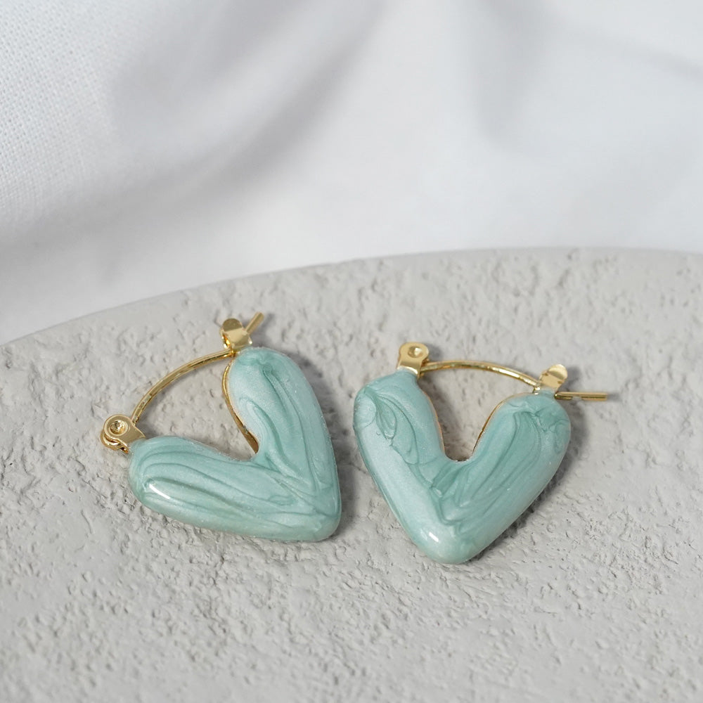 Keramik Herz Ohrringe in Grün & Gold in Geschenkschachtel von myGreta