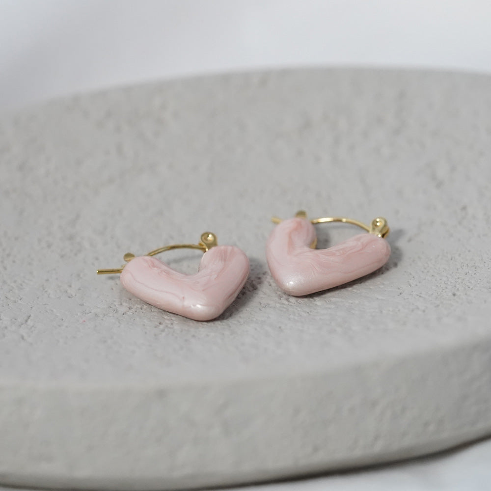 Keramik Herz Ohrringe in Rosa & Gold in Geschenkschachtel von myGreta