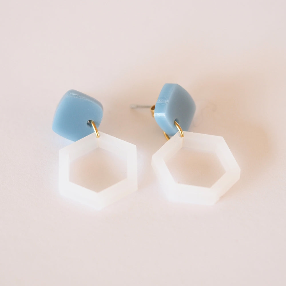 Acryl Statement Ohrhänger Hexagon weiß
