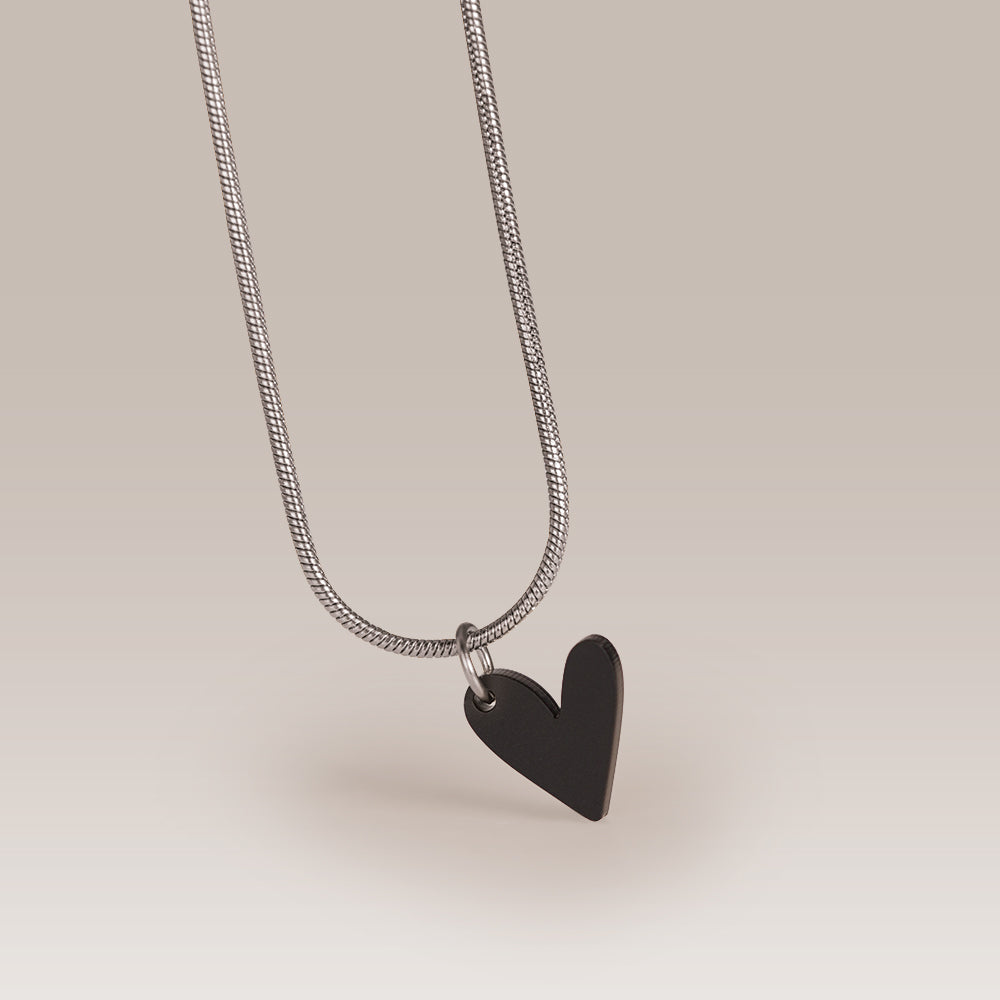 Edelstahlkette gold & silber mit Herz-Anhänger in Schwarz – Minimalistischer Statement-Schmuck