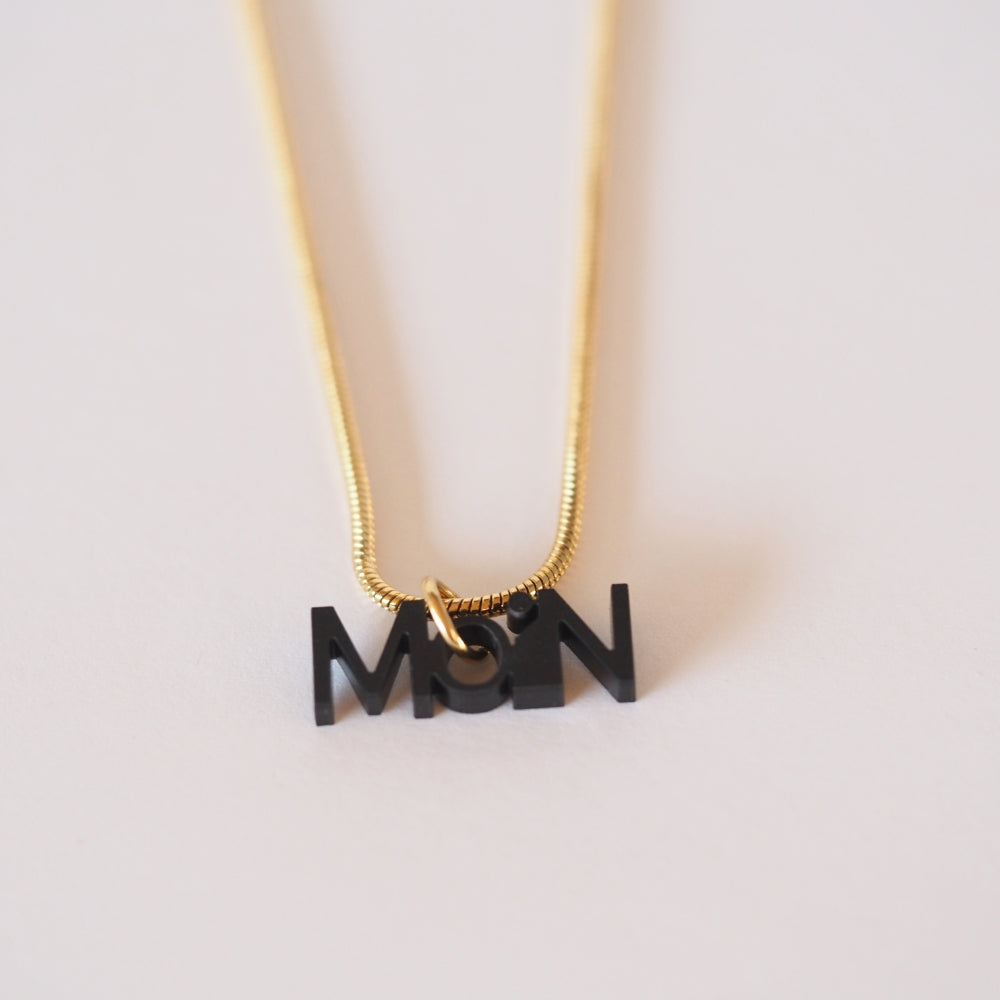 Acryl Kette Moin