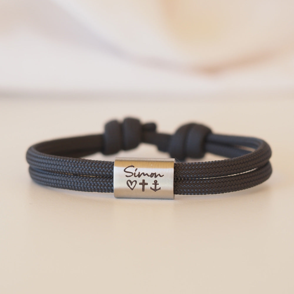 Segeltauarmband zur Kommunion mit personalisierten Edelstahlschiebern