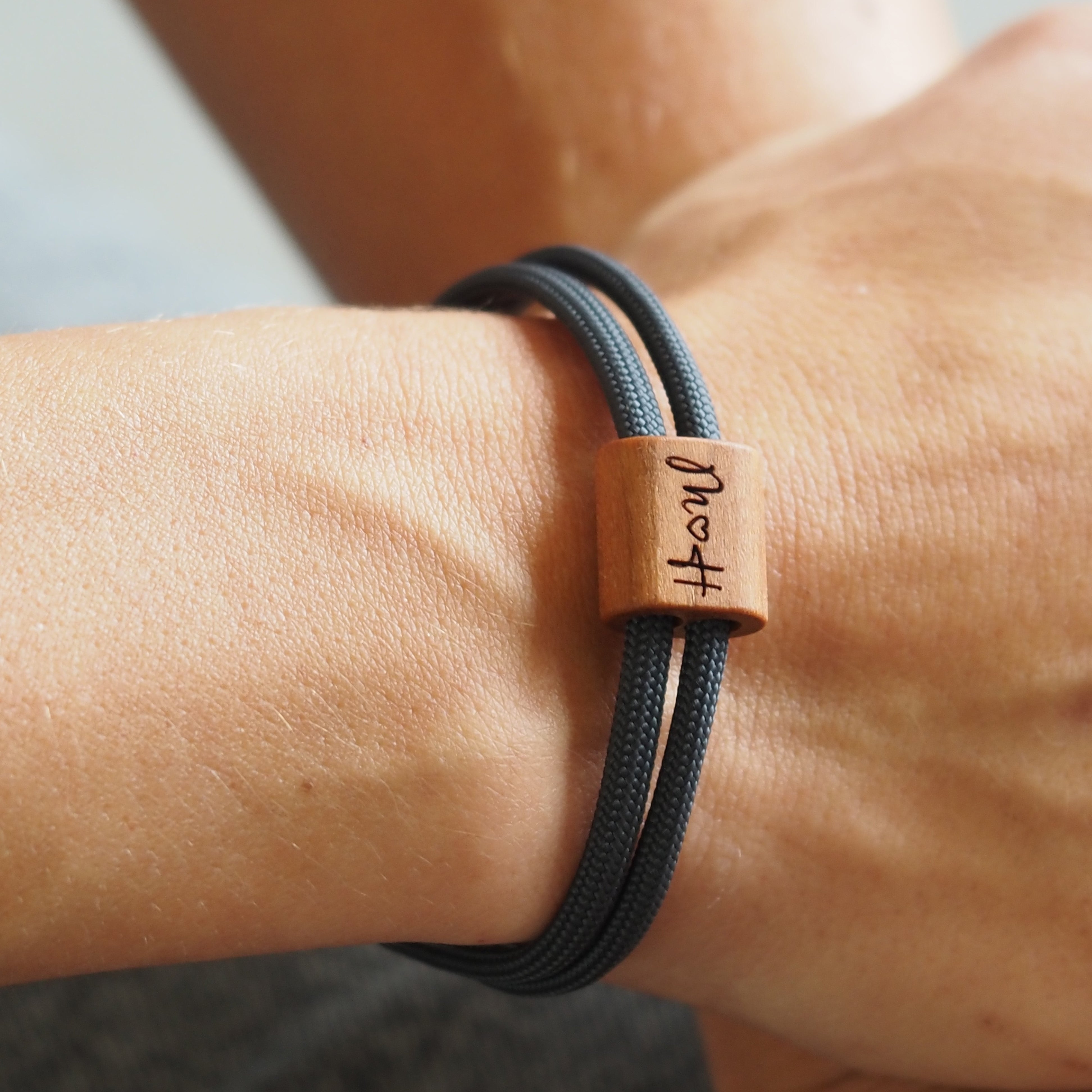 myjori Holz Segeltau Armband mit Initialien & Symbol
