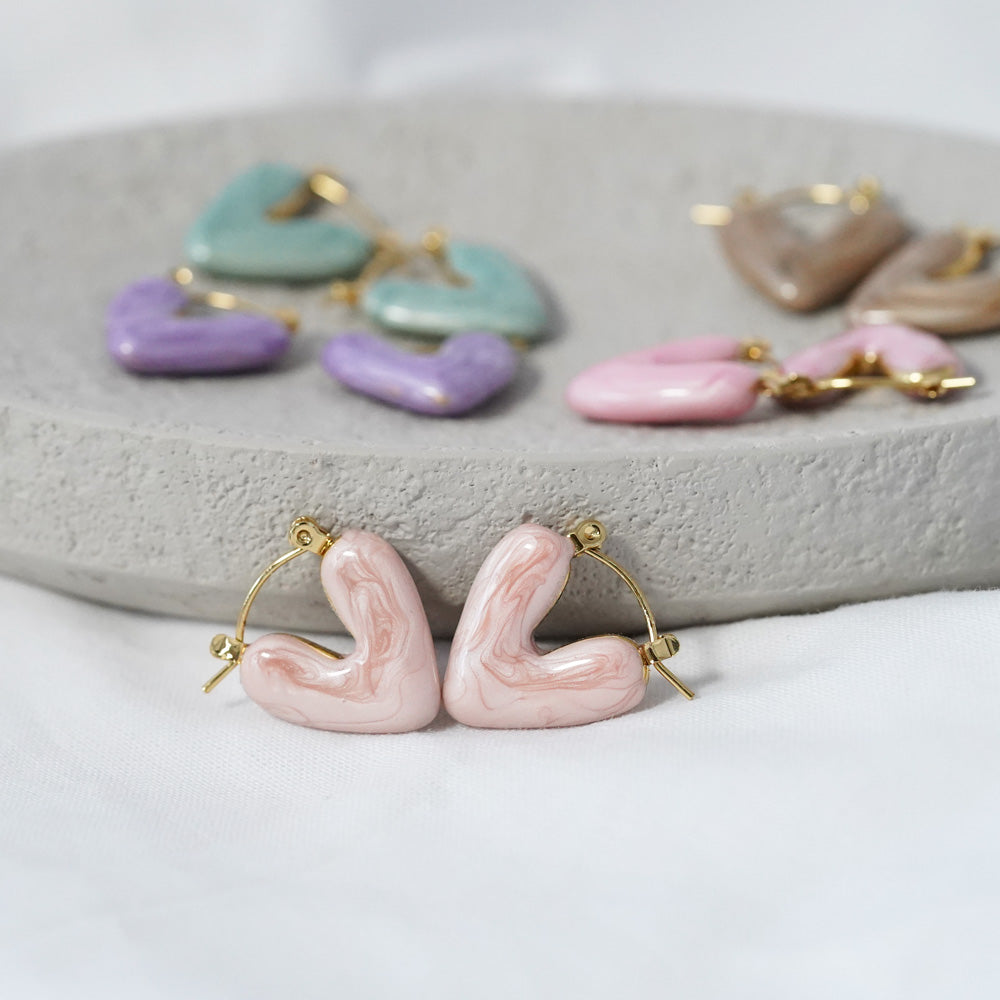 Keramik Herz Ohrringe in Rosa & Gold in Geschenkschachtel von myGreta