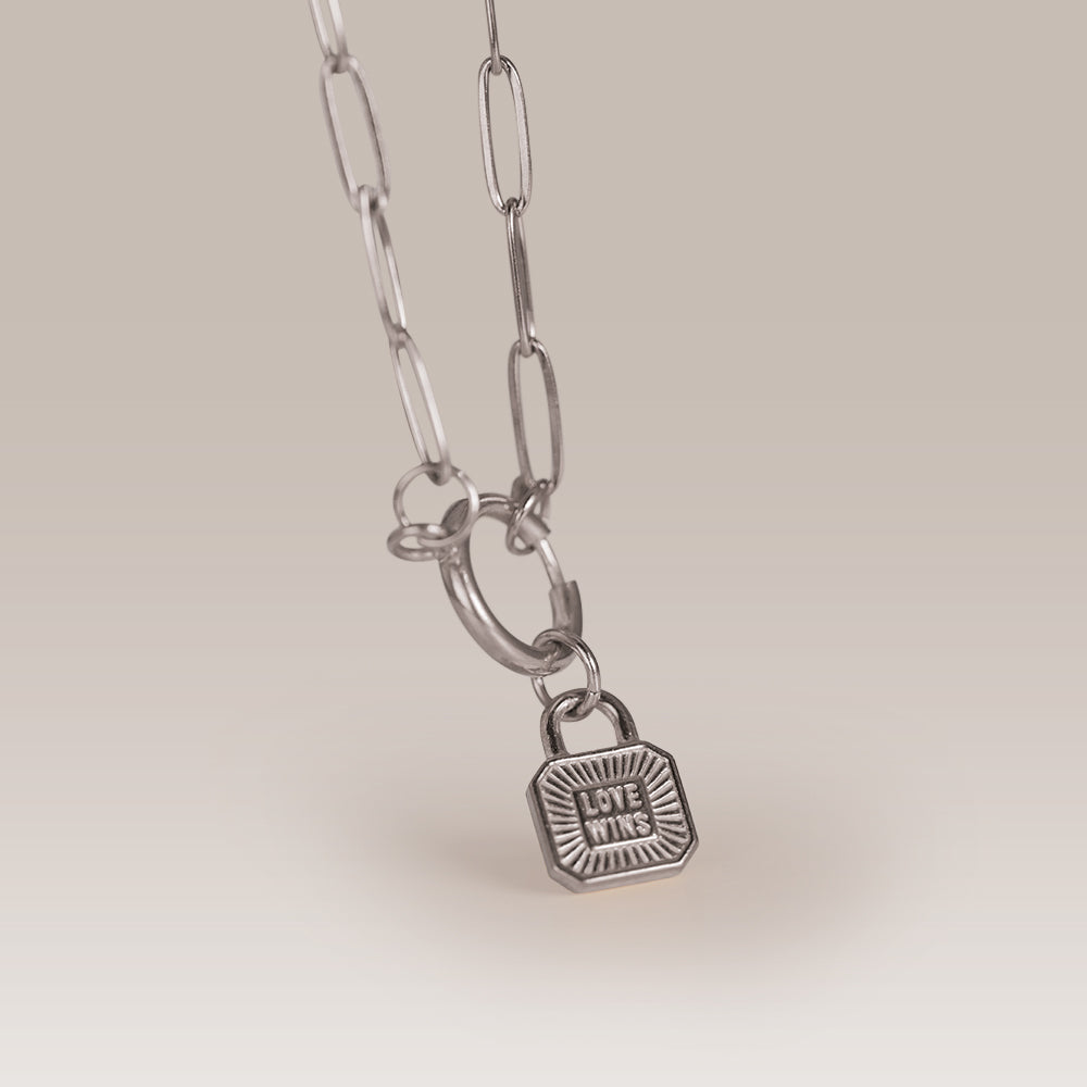 „Love Wins“ Kette aus Edelstahl mit Schloss-Anhänger – Dein Statement für Liebe & Vielfalt