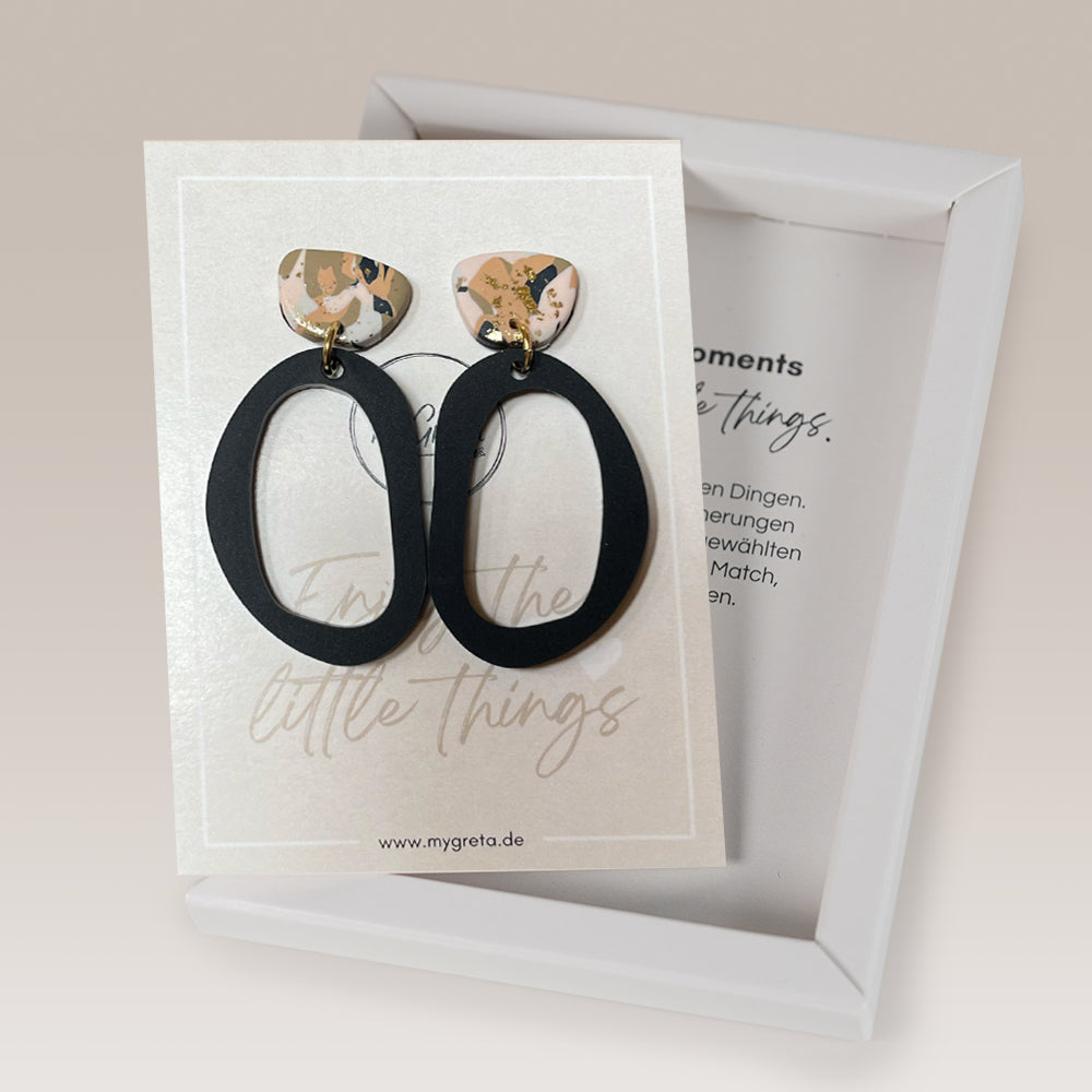 Moderne Statement Ohrringe – Schwarz & Beige Polymer Clay Ohrhänger mit Geschenkschachtel von myGreta