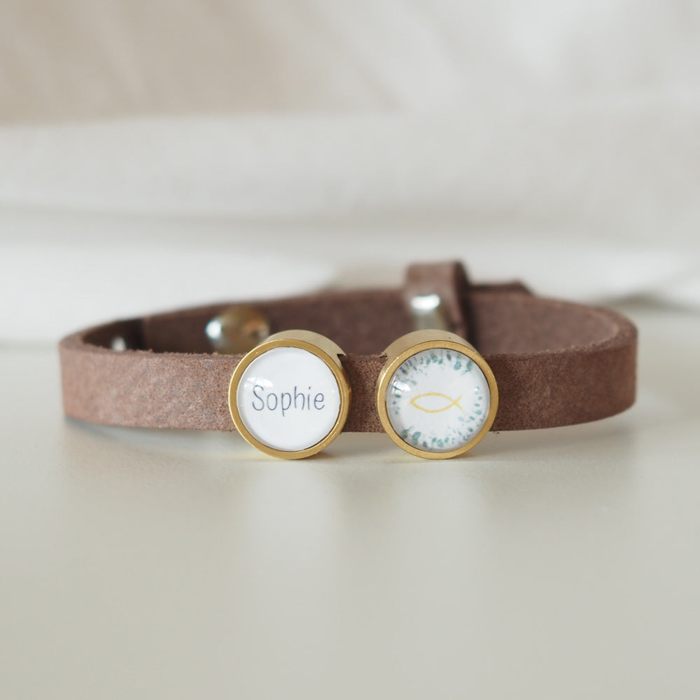 Einfaches Lederarmband mit zwei individuellen Schiebeperlen